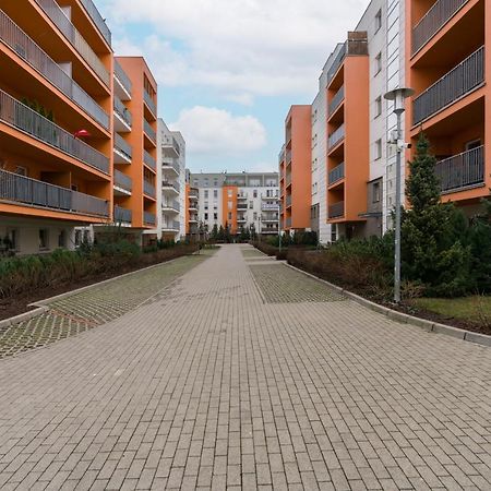 Wilczak Apartment With Free Garage Poznan By Noclegi Renters Exterior foto