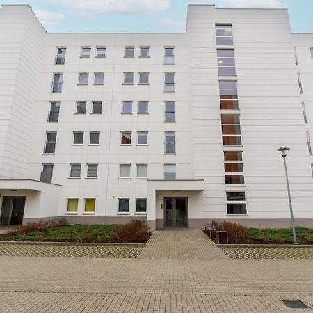 Wilczak Apartment With Free Garage Poznan By Noclegi Renters Exterior foto